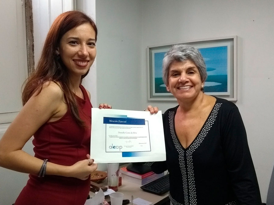 2017_premio-tesis_mençao_Danielle